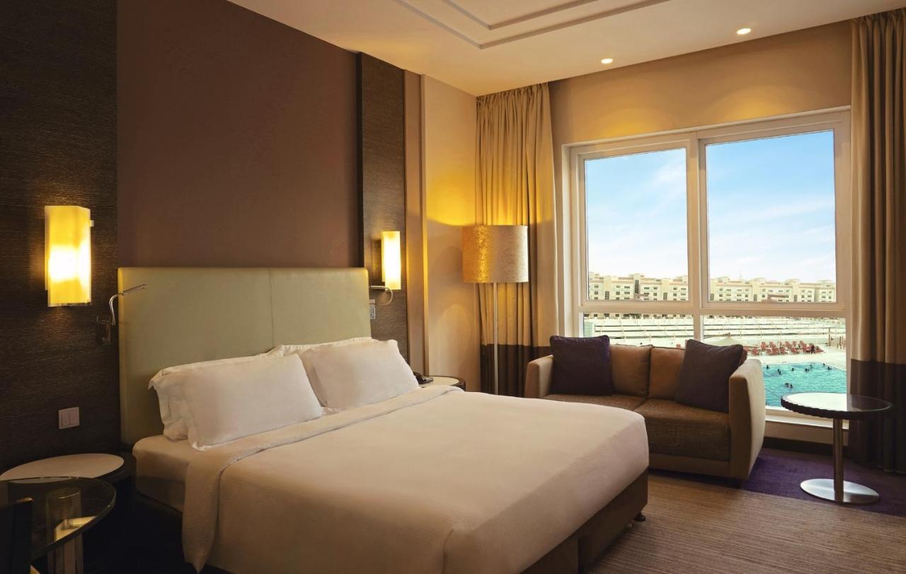 Four Points By Sheraton Al Ain Exterior foto A room at the hotel