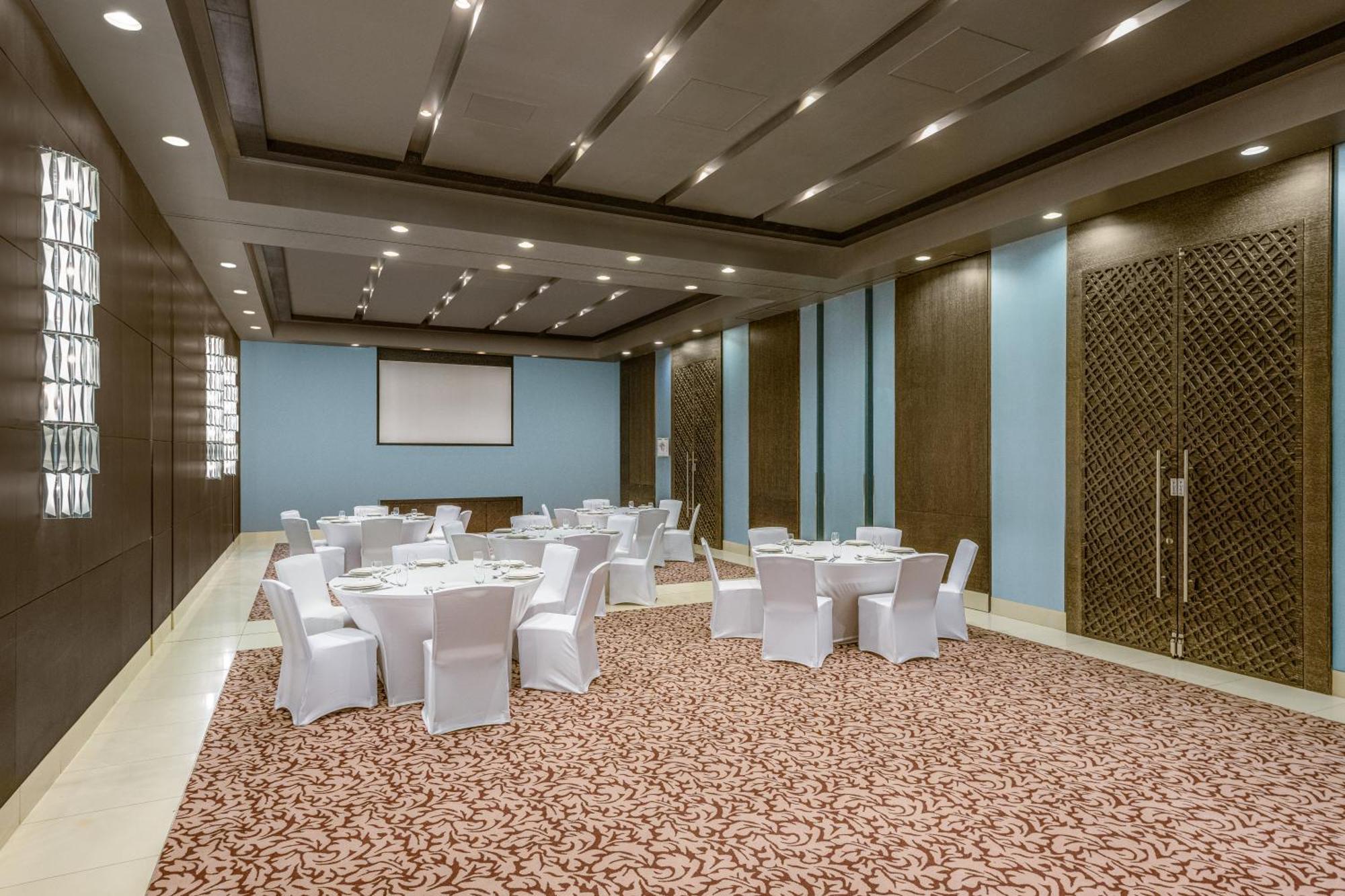 Four Points By Sheraton Al Ain Exterior foto Meeting room