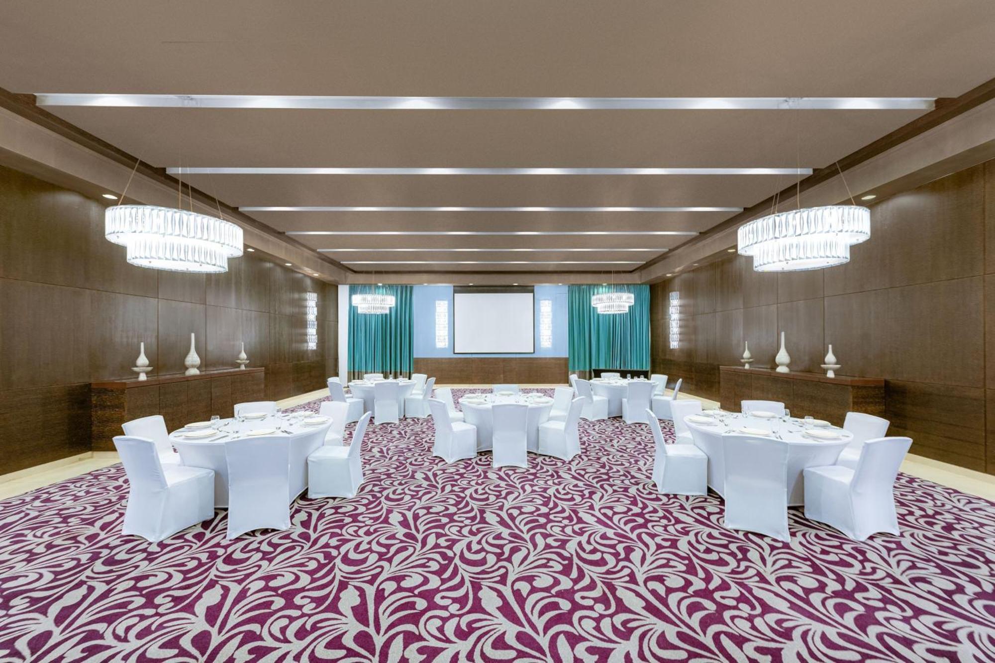 Four Points By Sheraton Al Ain Exterior foto Meeting room